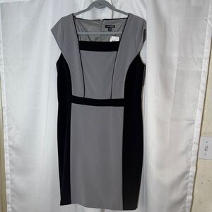 Voir Voir Gray and Black Midi Dress